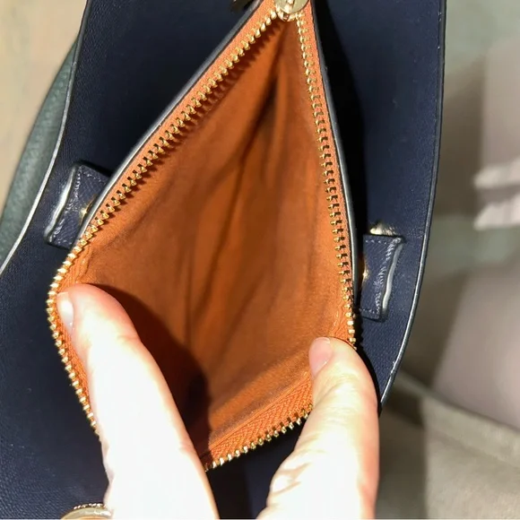 Coach Dark Green Mollie bucket Bag - Picture 8 of 8